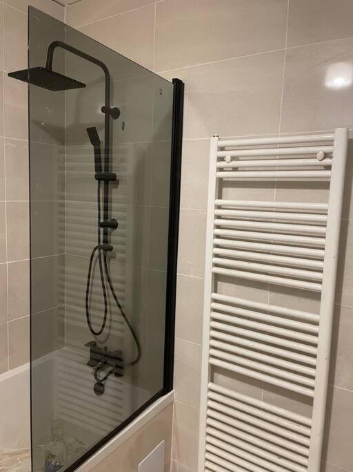 2 Bedroom Central London Apartment Modern And Stylish Extérieur photo