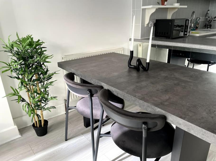 2 Bedroom Central London Apartment Modern And Stylish Extérieur photo
