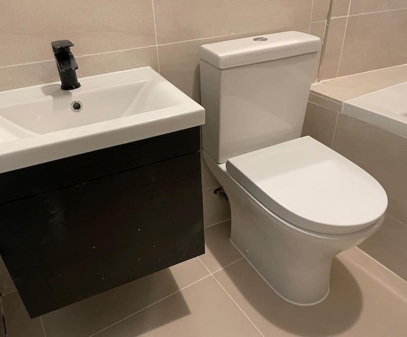 2 Bedroom Central London Apartment Modern And Stylish Extérieur photo