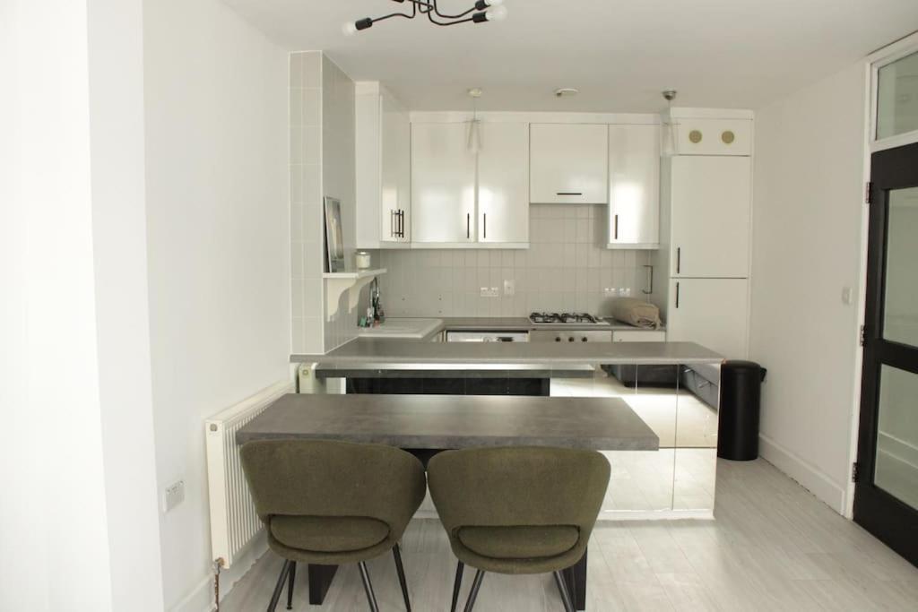 2 Bedroom Central London Apartment Modern And Stylish Extérieur photo